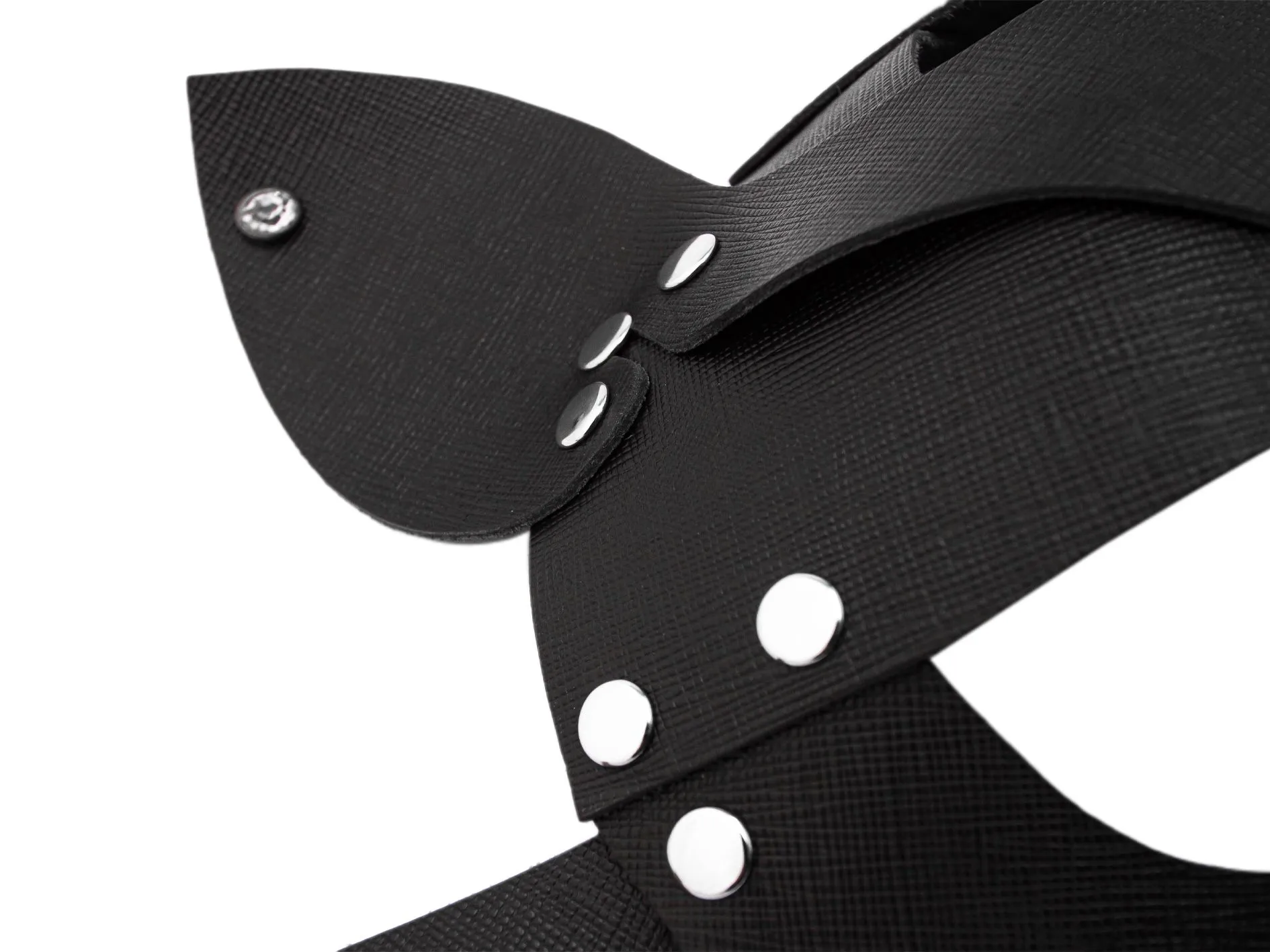 маска кошки с сережкой pinkrabbit , чёрная в Севастополе