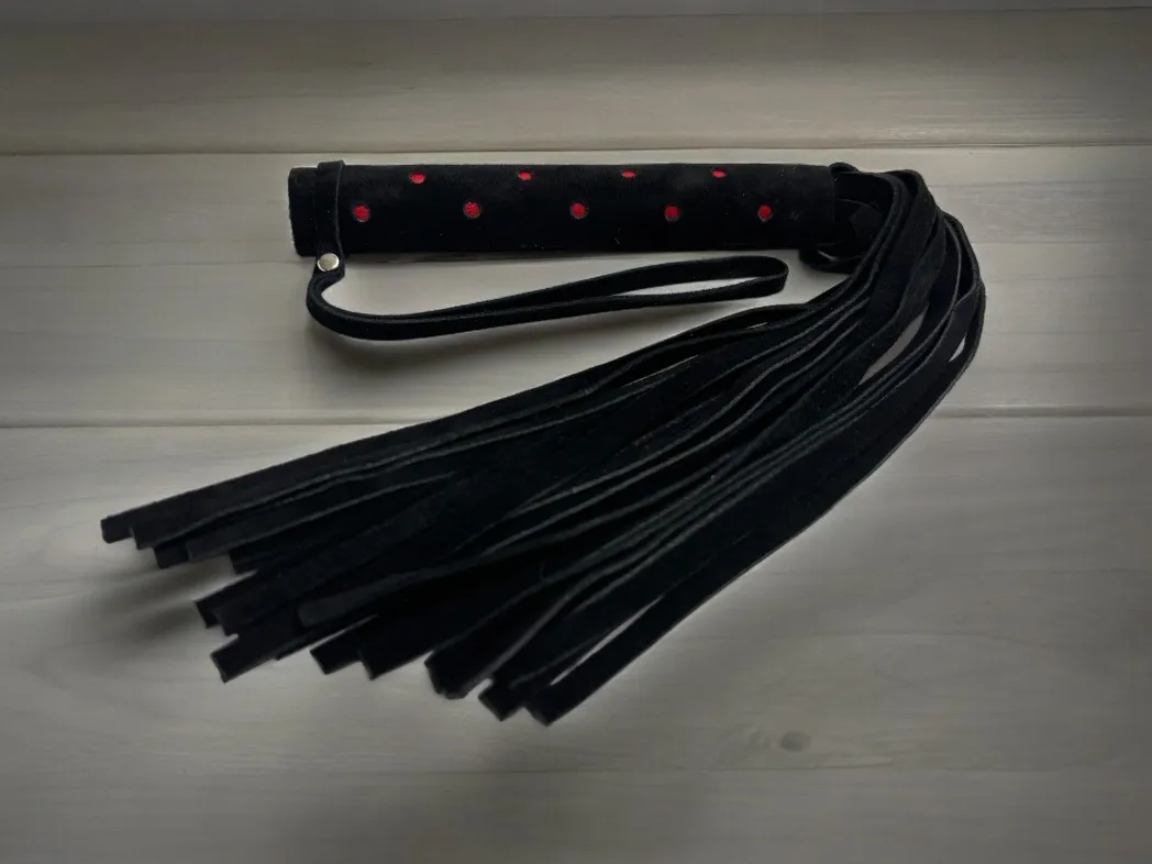 плеть замшевая red dot princess 54037ars в Севастополе
