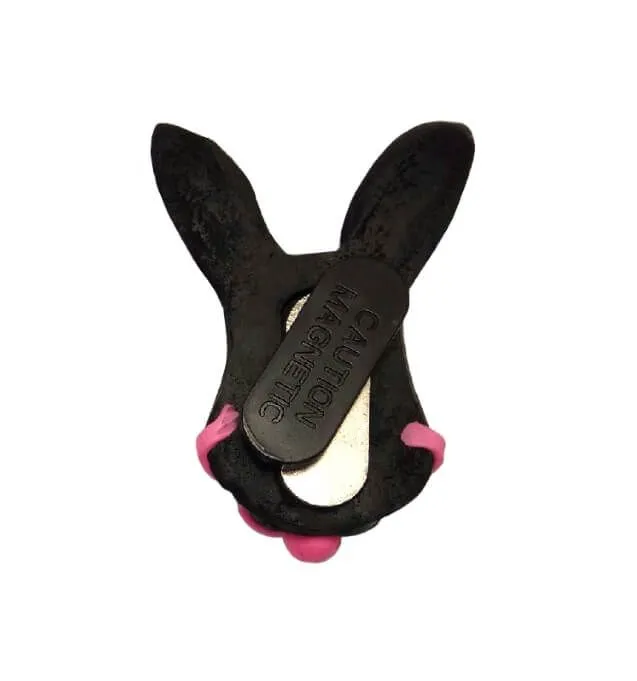брошь pinkrabbit черный кролик с розовым кляпом, на магните в Севастополе