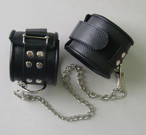оковы кожаные черные на липучках, соединенные цепочкой длиной 35см 3073-1 в Севастополе