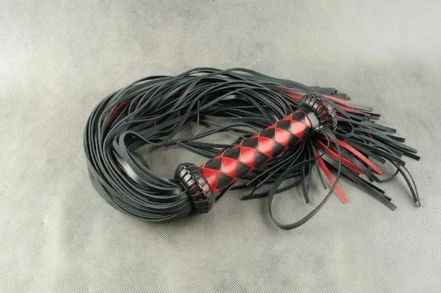 плеть beastly грешница, 115 см, черно-красная в Севастополе