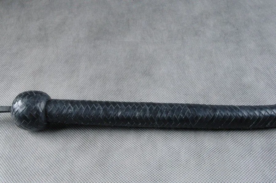 нагайка beastly зверобой, чёрная в Севастополе