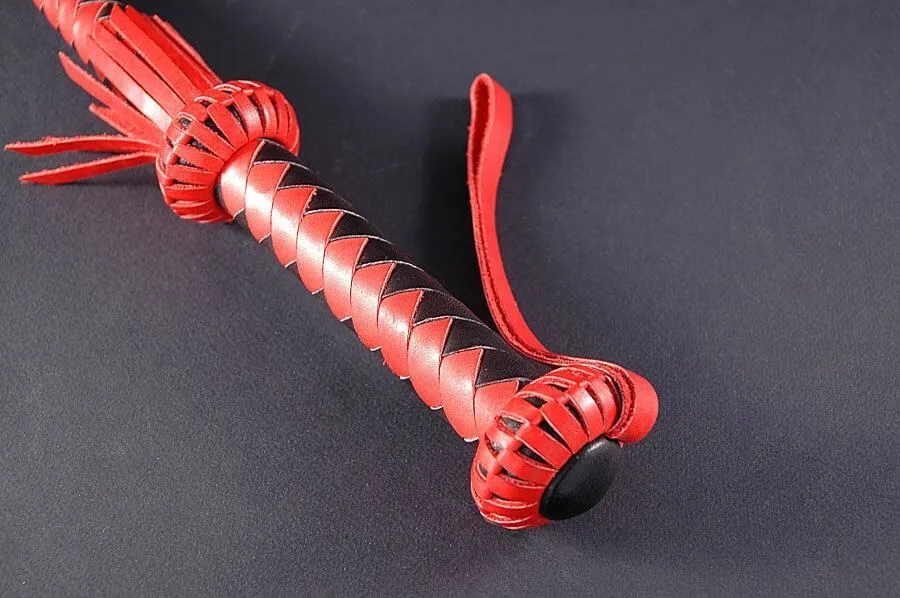 кнут "поддай жару", чёрно-красный, 75 см в Севастополе