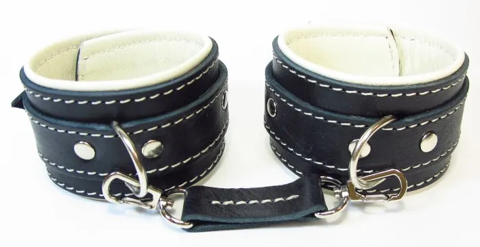 оковы на ноги со светлым подкладом 56009ars в Севастополе