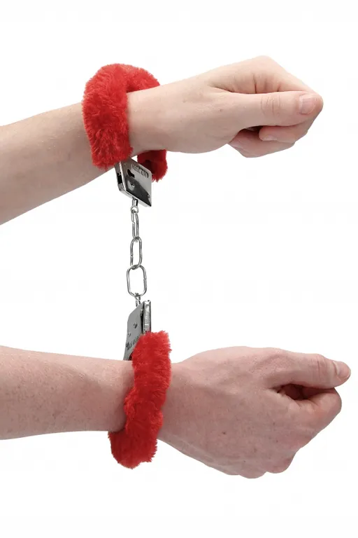 металлические наручники с меховой обивкой beginner's handcuffs furry в Севастополе