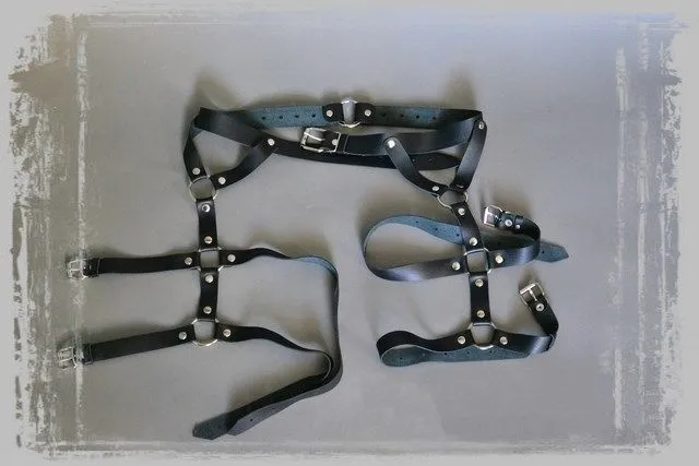 Эротическое бондажный комплект подиум черный, размер s в Севастополе