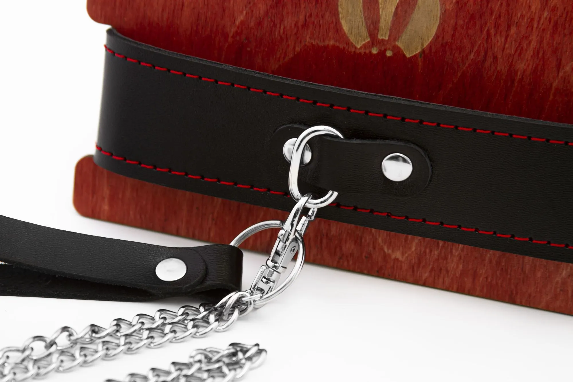 ошейник pinkrabbit двухслойный, с красной строчкой в Севастополе