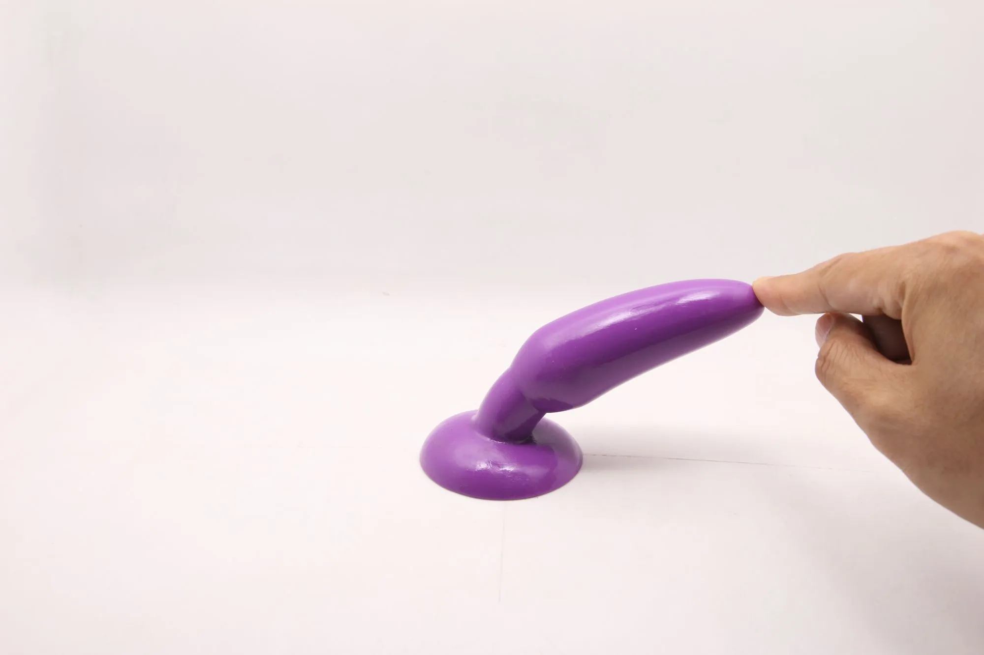 анальная пробка с присоской 3,7 см purple bi-017001r в Севастополе