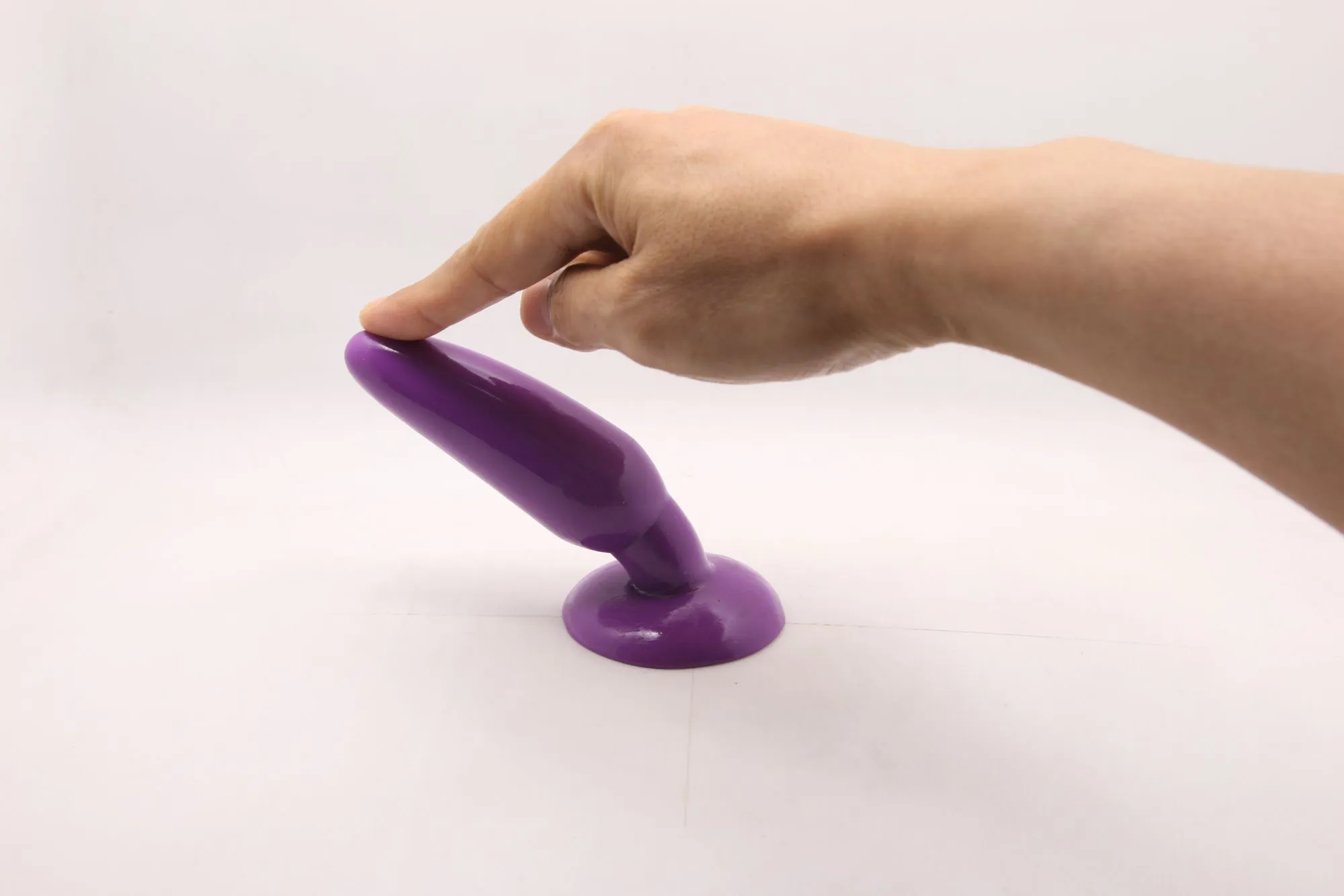 анальная пробка с присоской 3,7 см purple bi-017001r в Севастополе