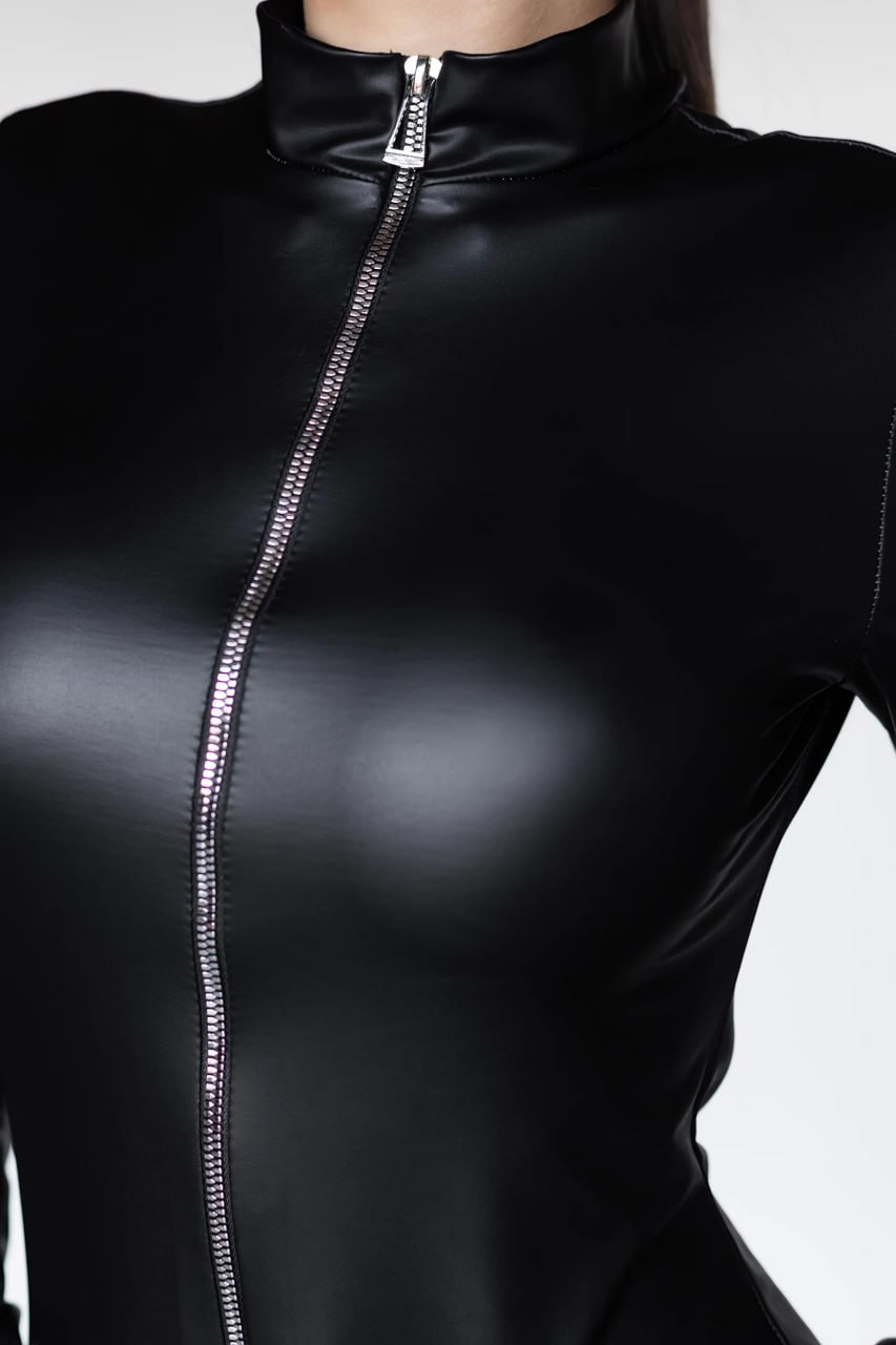 Эротическое комбинезон pinkrabbit из экокожи на молнии в Севастополе