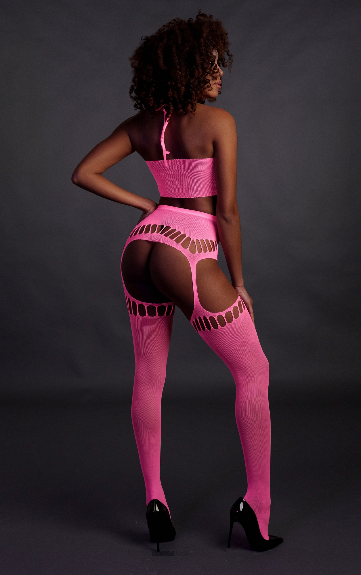 Эротическое топ в комплекте с трусиками и чулками two piece with crop top and stockings - pink - xs/xl в Севастополе