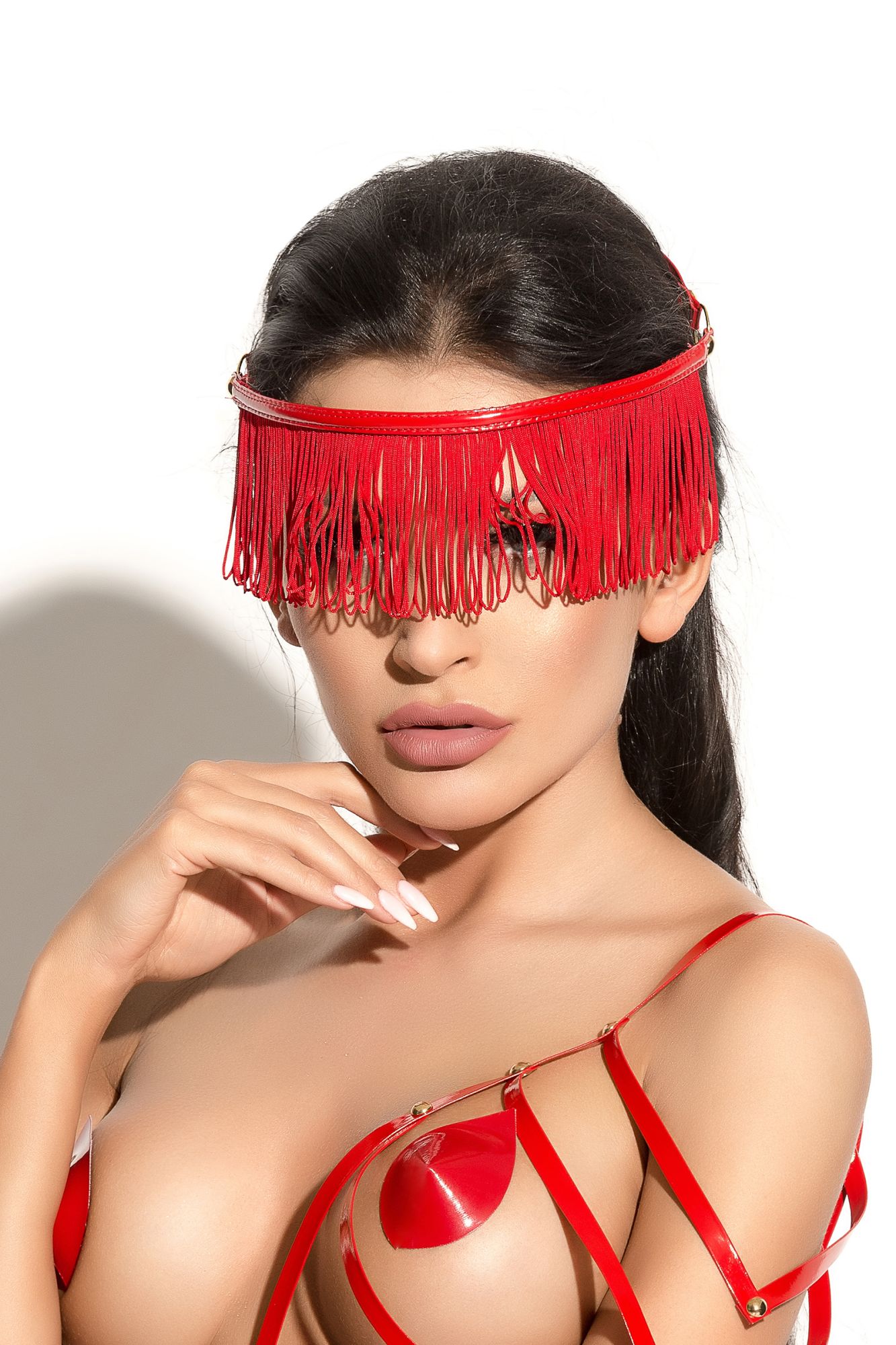 украшение на голову me seduce queen of hearts с длинной бахромой, красное, os в Севастополе